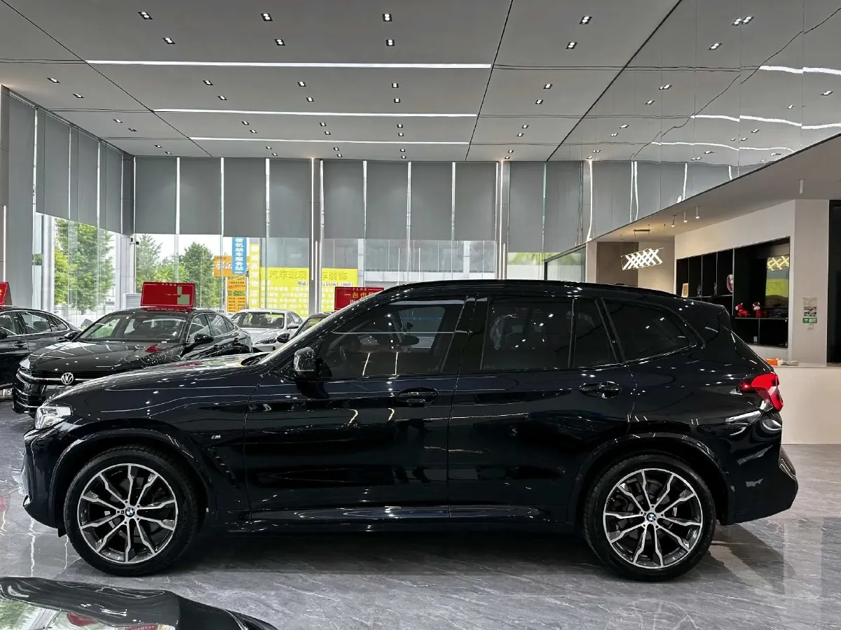 2022 BMW X3 2.0T 252HP L4 8AT,autocango,china used car exporter,china ev exporter,chinese used car exporter,chinese used ev exporter