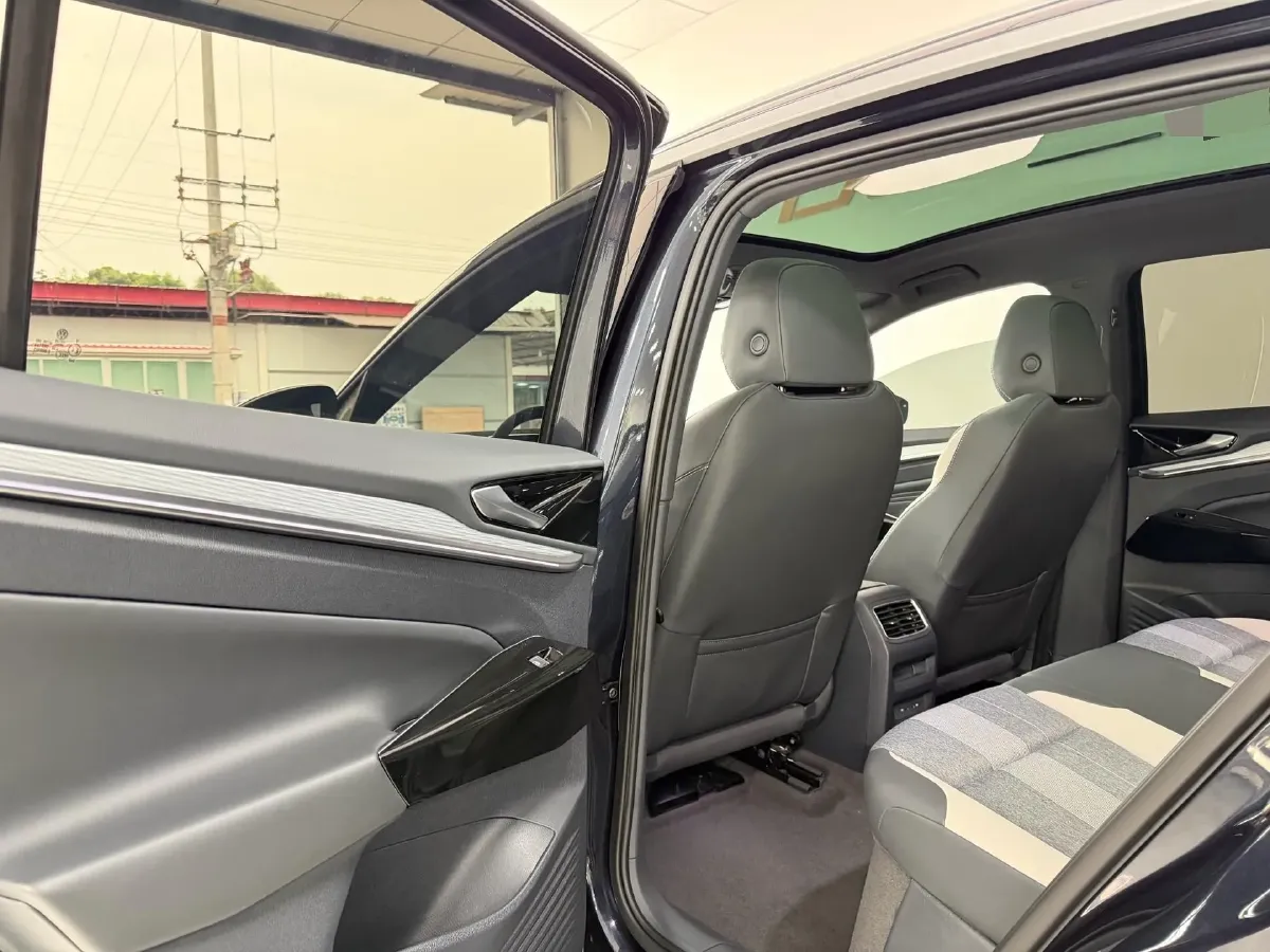 2022 Chevrolet Menlo BEV 61.1KWH,autocango,china used car exporter,china ev exporter,chinese used car exporter,chinese used ev exporter