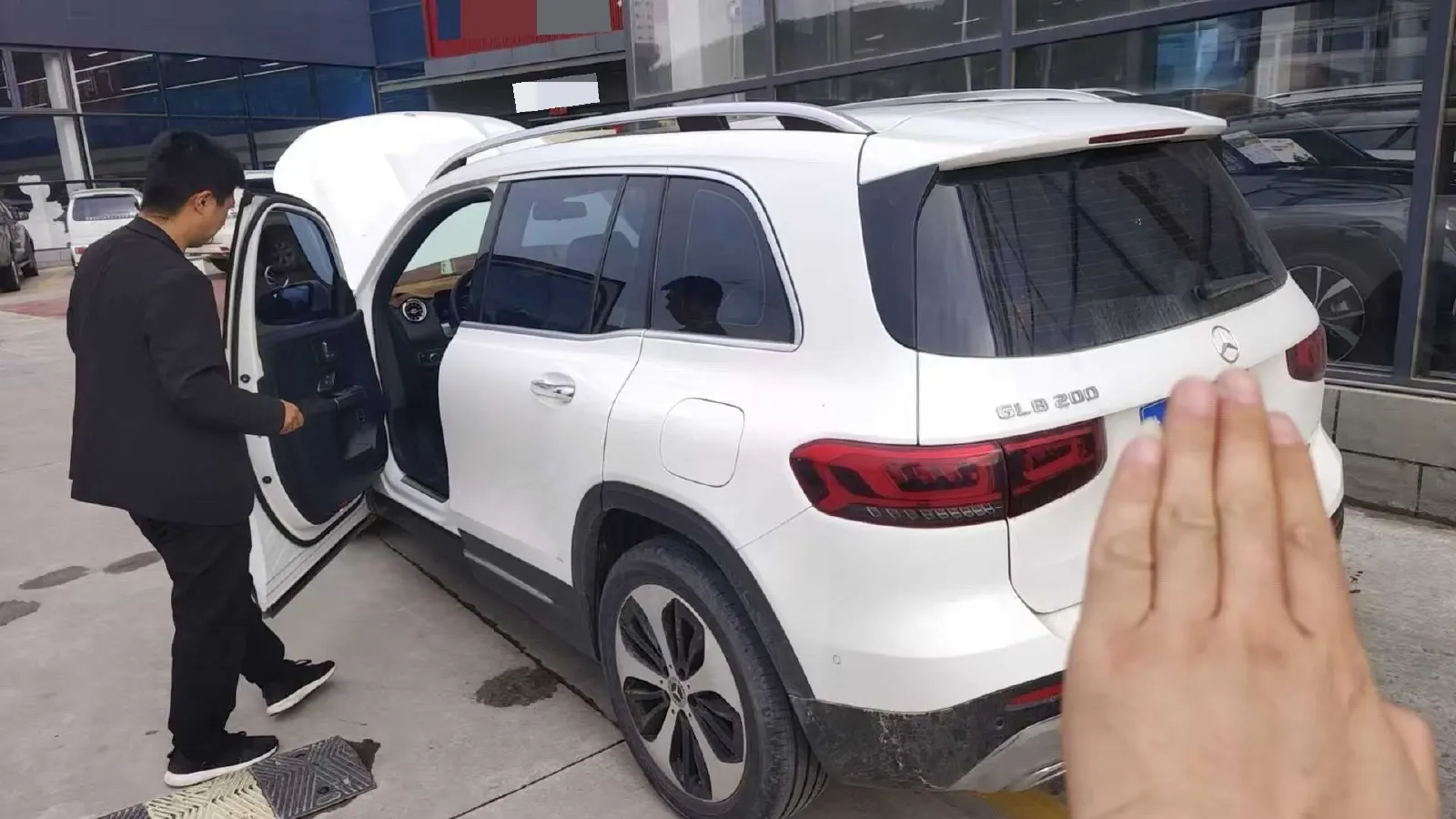 2021 Mercedes-Benz GLB Class 1.3T 163HP L4 7DCT,autocango,china used car exporter,china ev exporter,chinese used car exporter,chinese used ev exporter