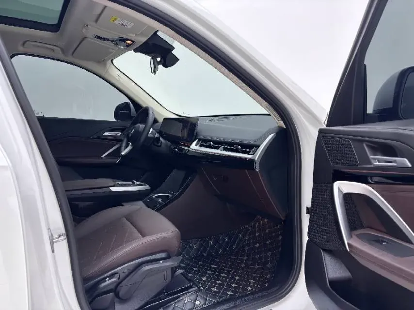 2023 BMW X1 1.5T 156HP L3 7DCT,autocango,china used car exporter,china ev exporter,chinese used car exporter,chinese used ev exporter