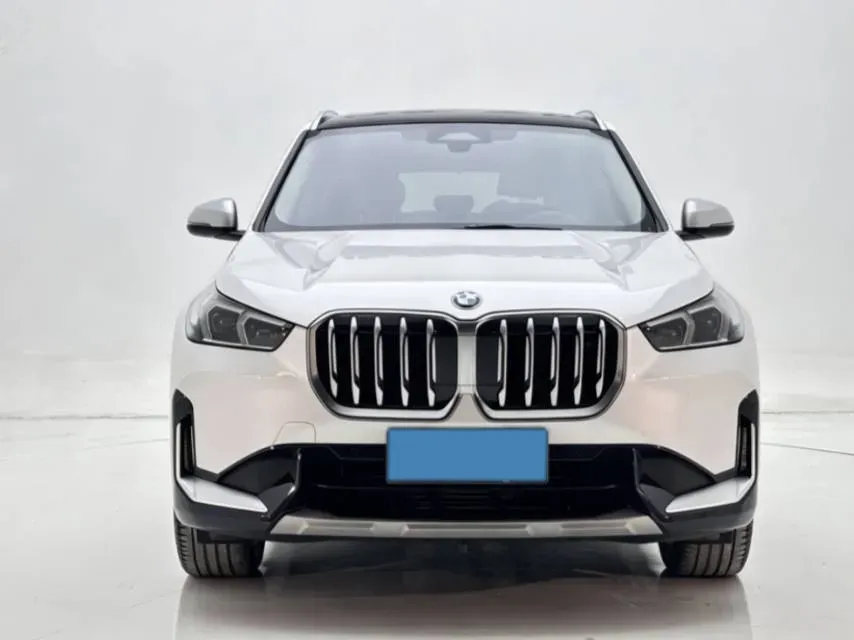 2023 BMW X1 1.5T 156HP L3 7DCT,autocango,china used car exporter,china ev exporter,chinese used car exporter,chinese used ev exporter