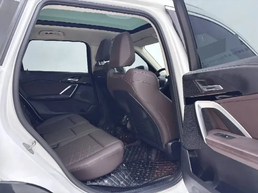 2023 BMW X1 1.5T 156HP L3 7DCT,autocango,china used car exporter,china ev exporter,chinese used car exporter,chinese used ev exporter