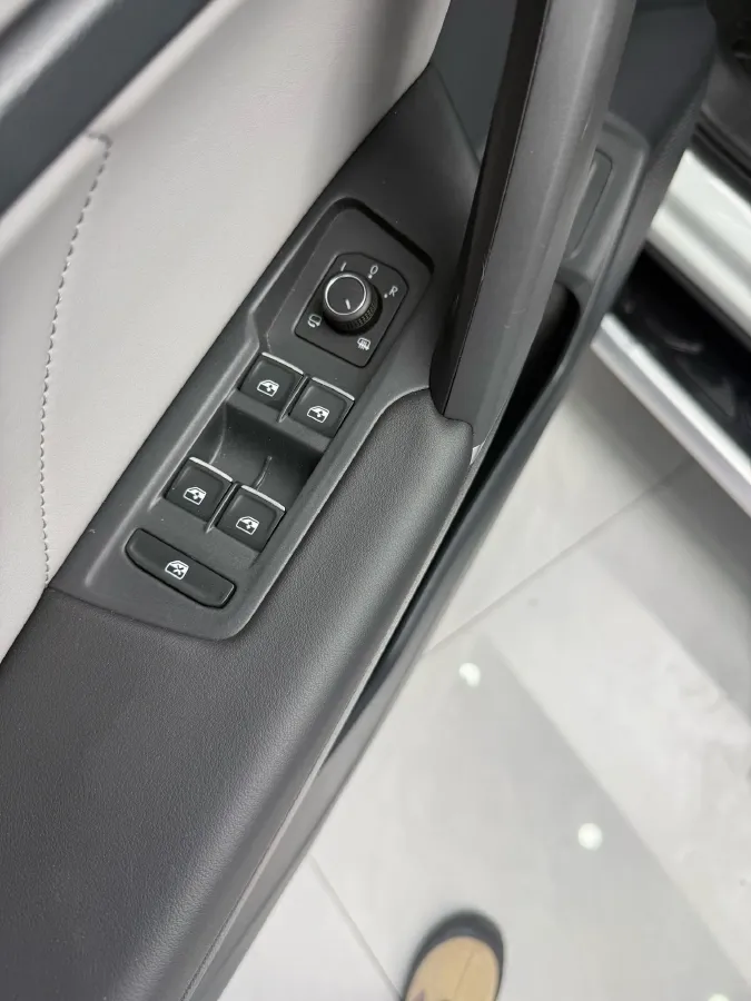 2023 Volkswagen Tayron 1.4T 150HP L4 7DCT,autocango,china used car exporter,china ev exporter,chinese used car exporter,chinese used ev exporter