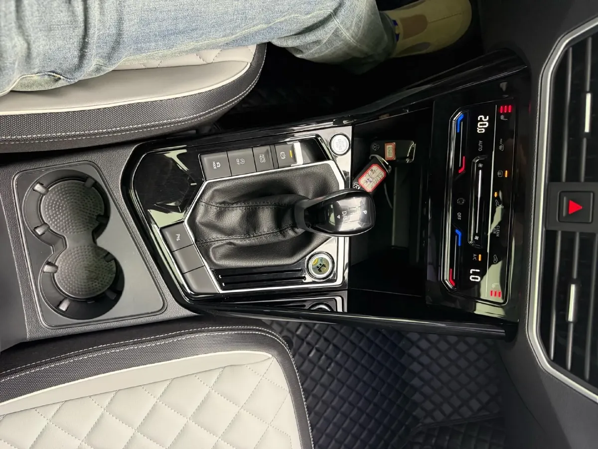 2023 Volkswagen Tayron 1.4T 150HP L4 7DCT,autocango,china used car exporter,china ev exporter,chinese used car exporter,chinese used ev exporter
