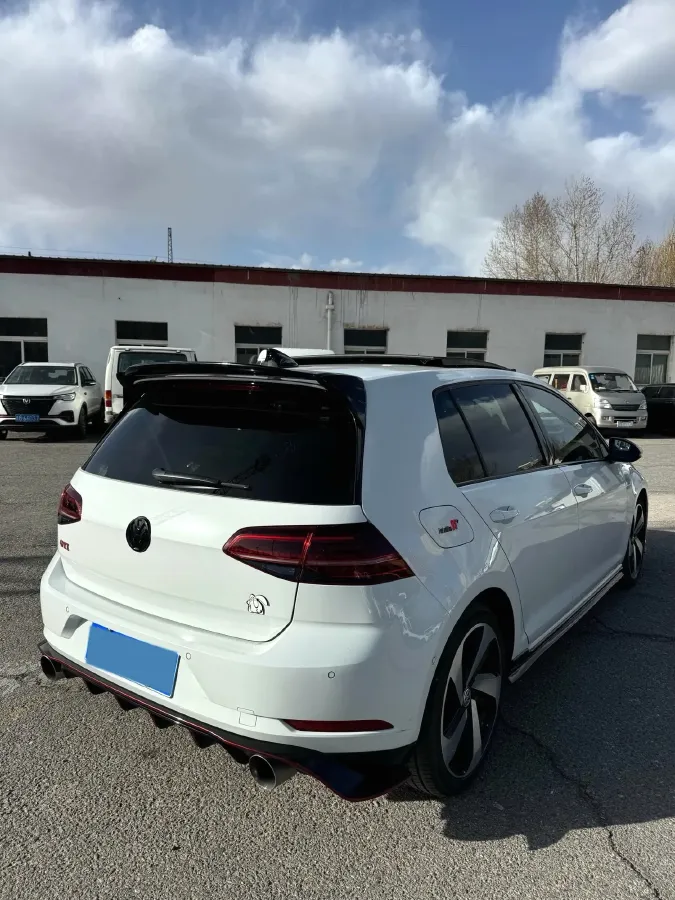 2019 Buick EnvisionPlus 2.0T 260HP L4 9AT,autocango,china used car exporter,china ev exporter,chinese used car exporter,chinese used ev exporter