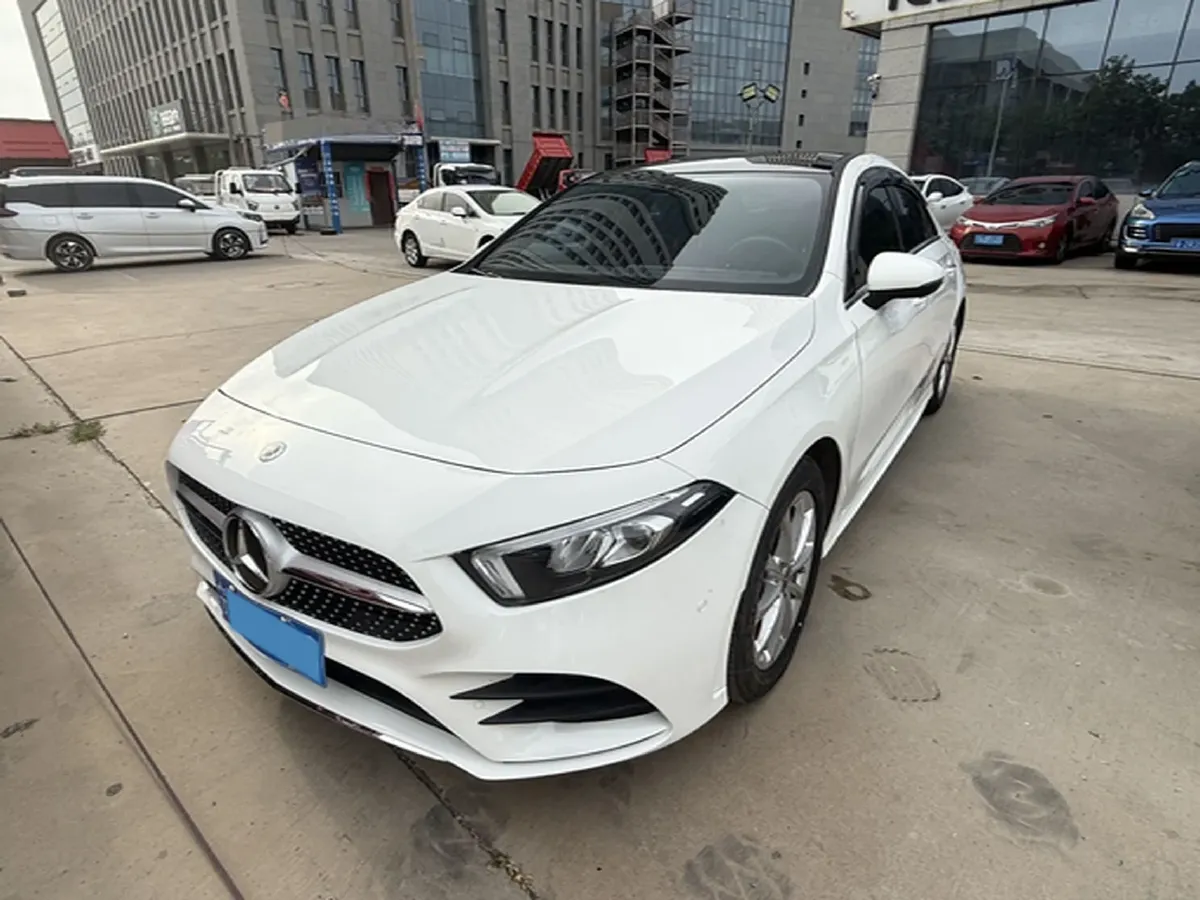 2020 Mercedes-Benz A Class 1.3T 163HP L4 7DCT,autocango,china used car exporter,china ev exporter,chinese used car exporter,chinese used ev exporter