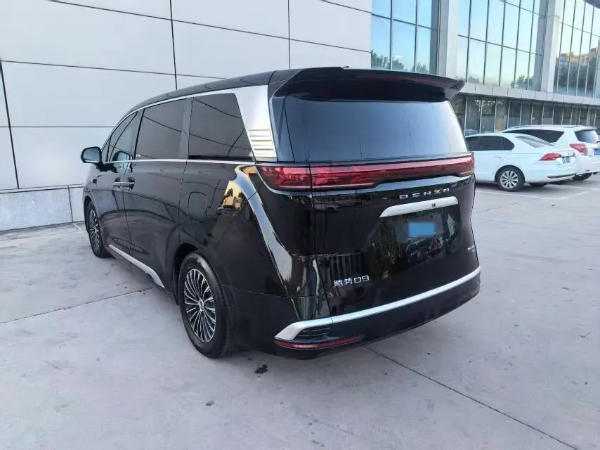 2025 Denza D9 1.5T 156HP L4 E-CVT PHEV 40KWH,autocango,china used car exporter,china ev exporter,chinese used car exporter,chinese used ev exporter