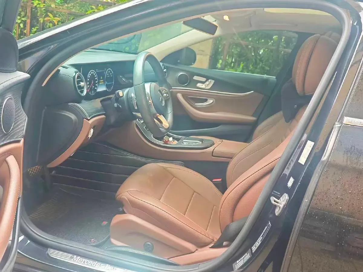 2020 Mercedes-Benz E Class 2.0T 258HP L4 9AT,autocango,china used car exporter,china ev exporter,chinese used car exporter,chinese used ev exporter