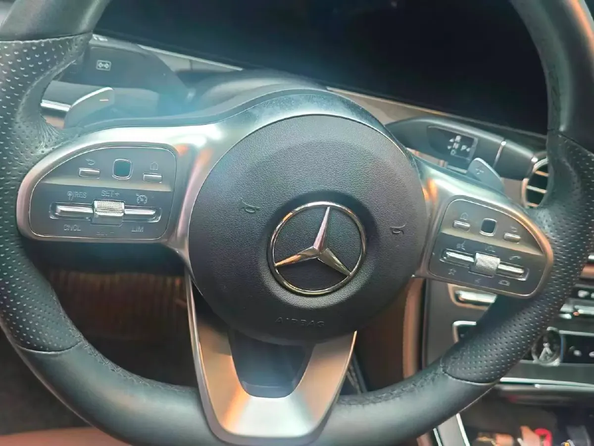 2020 Mercedes-Benz E Class 2.0T 258HP L4 9AT,autocango,china used car exporter,china ev exporter,chinese used car exporter,chinese used ev exporter