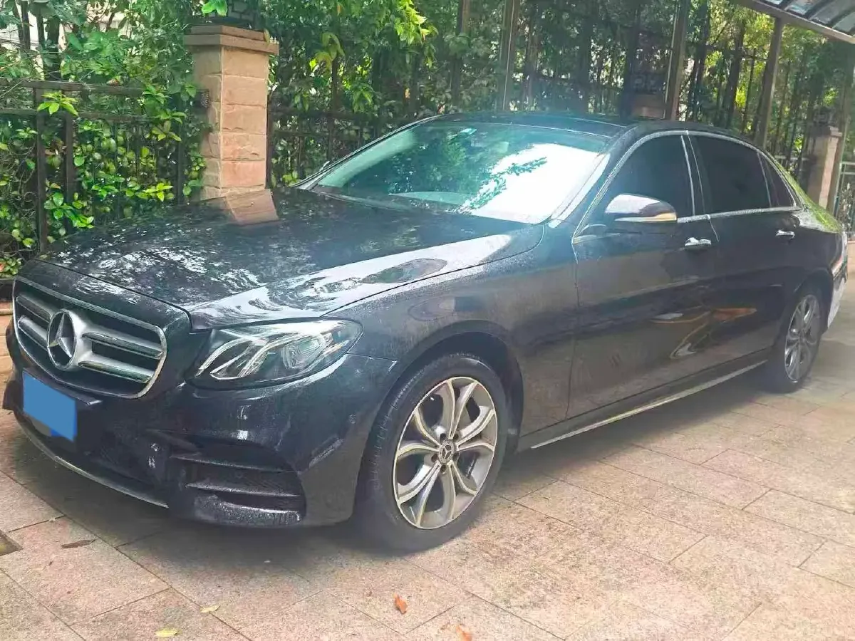 2020 Mercedes-Benz E Class 2.0T 258HP L4 9AT,autocango,china used car exporter,china ev exporter,chinese used car exporter,chinese used ev exporter