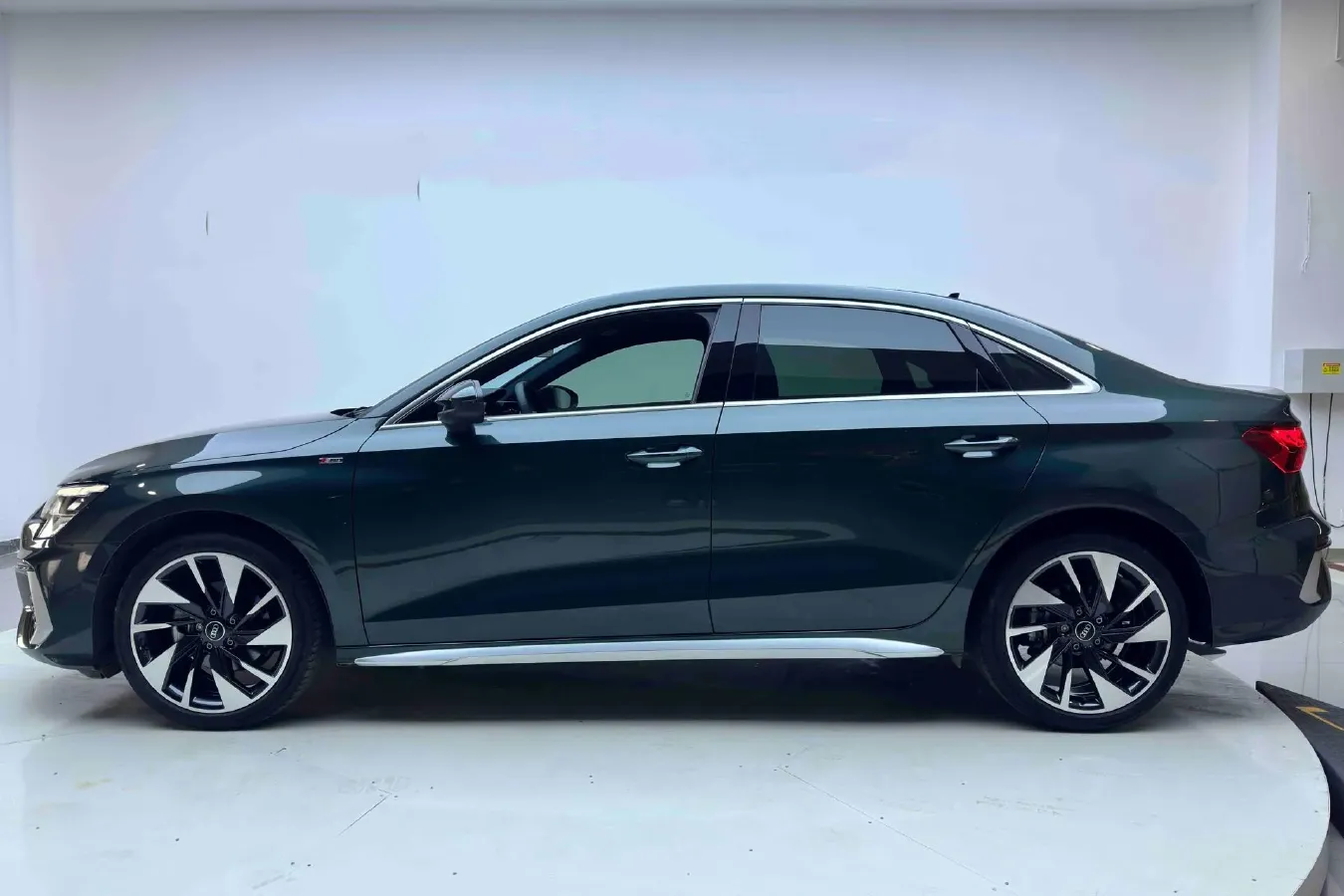 2022 Audi A3 1.4T 150HP L4 7DCT,autocango,china used car exporter,china ev exporter,chinese used car exporter,chinese used ev exporter