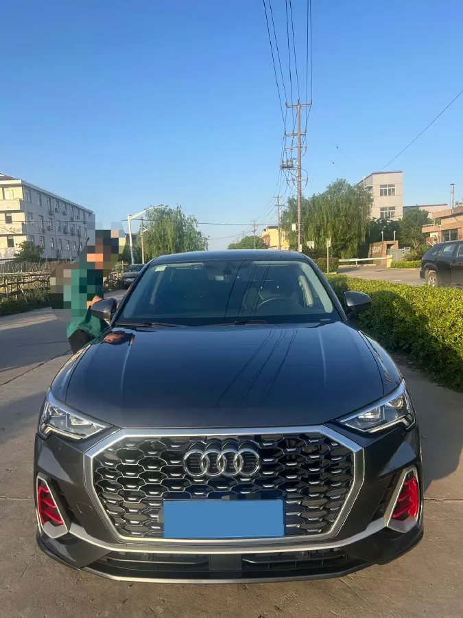 2020 Audi Q3 Sportback 2.0T 186HP L4 7DCT,autocango,china used car exporter,china ev exporter,chinese used car exporter,chinese used ev exporter