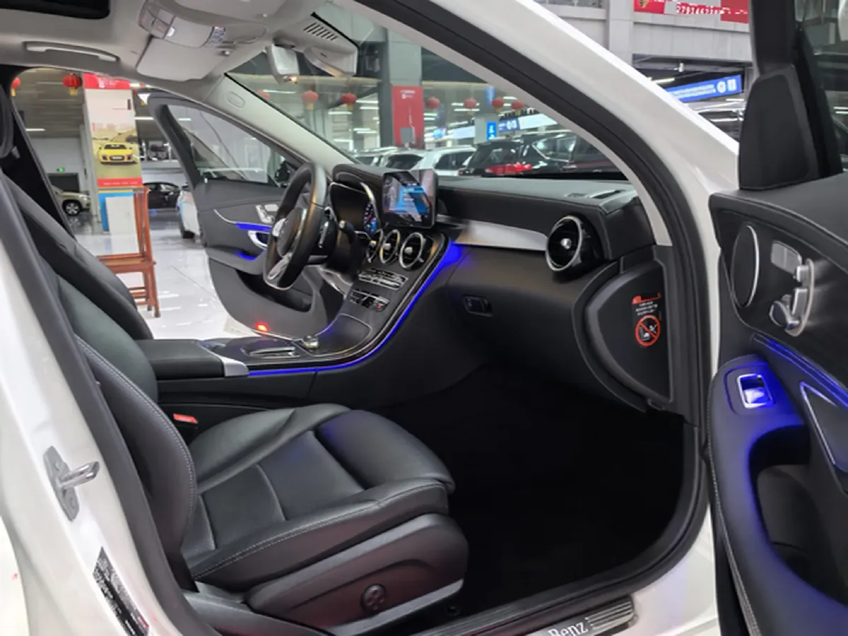 2020 Mercedes-Benz C Class 1.5T 184HP L4 9AT,autocango,china used car exporter,china ev exporter,chinese used car exporter,chinese used ev exporter