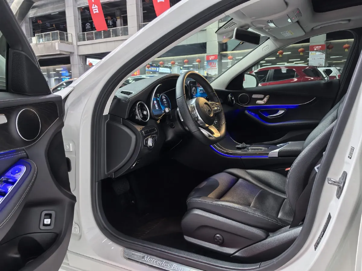 2020 Mercedes-Benz C Class 1.5T 184HP L4 9AT,autocango,china used car exporter,china ev exporter,chinese used car exporter,chinese used ev exporter