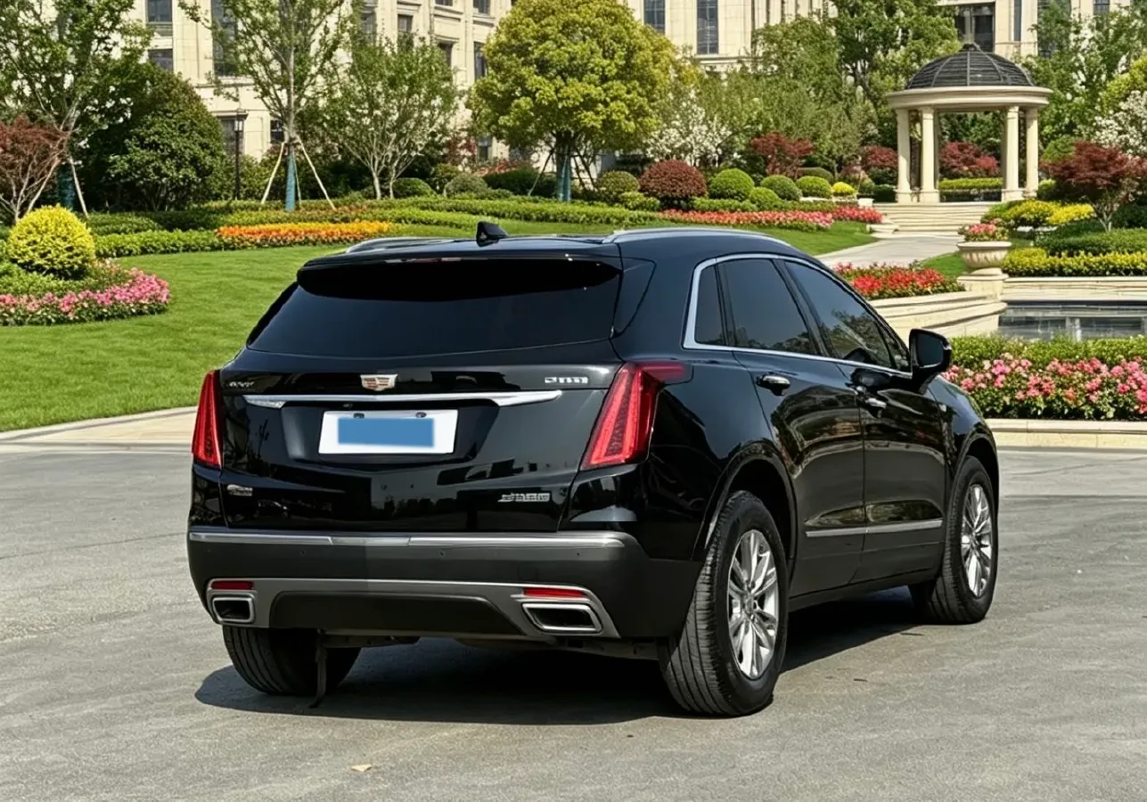 2022 Cadillac XT5 2.0T 237HP L4 9AT,autocango,china used car exporter,china ev exporter,chinese used car exporter,chinese used ev exporter