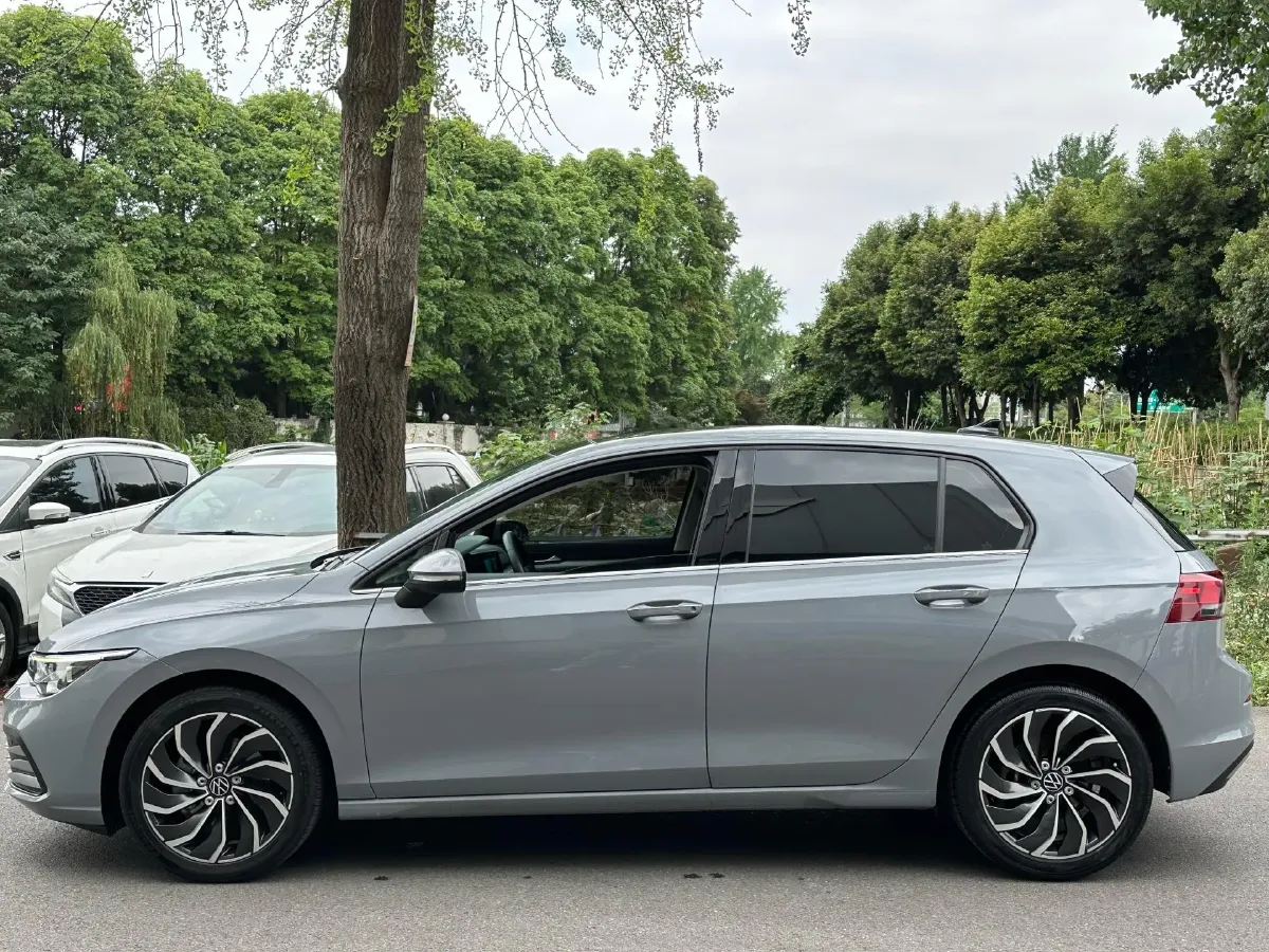 2023 Volkswagen Golf 1.4T 150HP L4 7DCT,autocango,china used car exporter,china ev exporter,chinese used car exporter,chinese used ev exporter