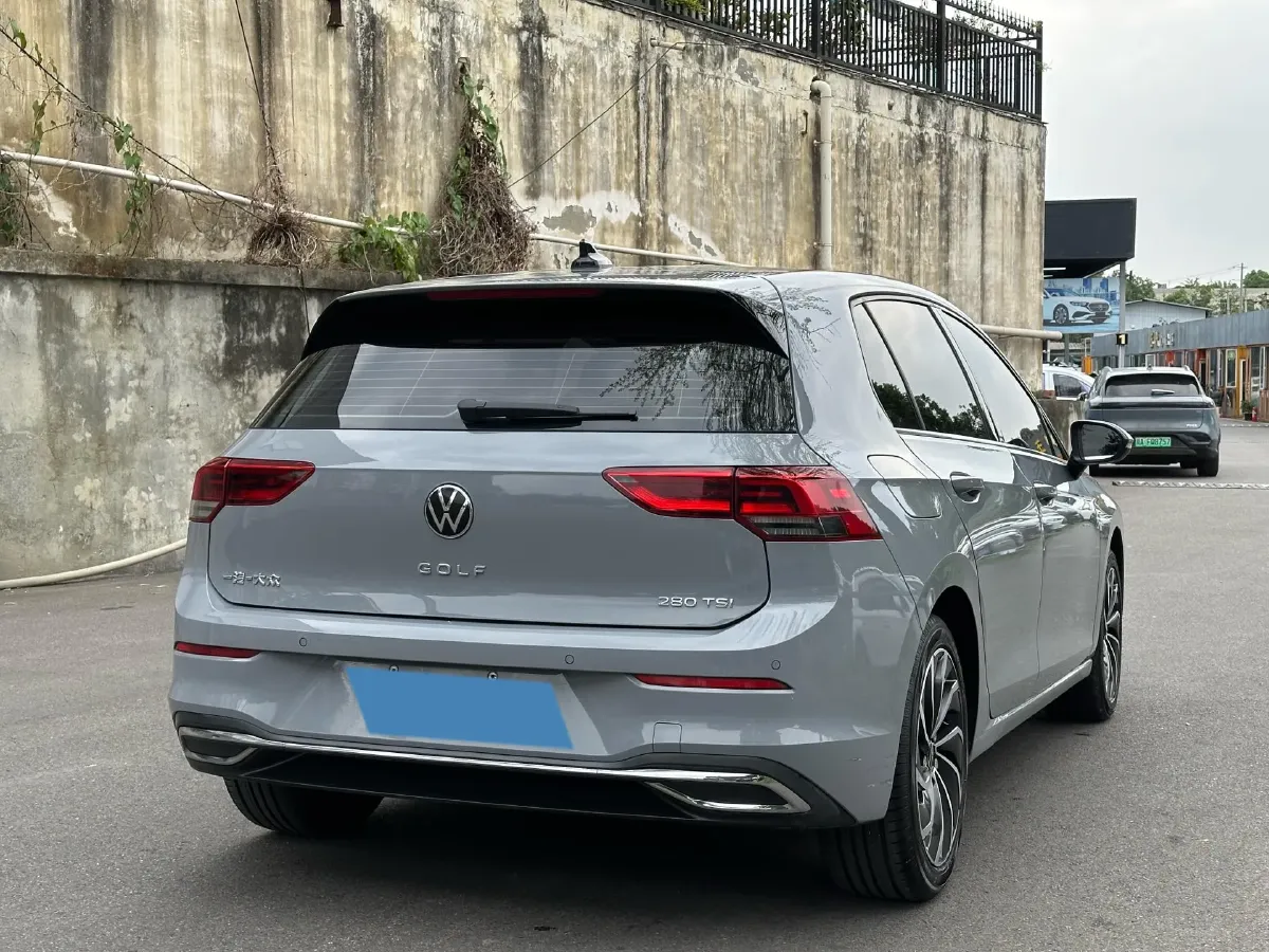 2023 Volkswagen Golf 1.4T 150HP L4 7DCT,autocango,china used car exporter,china ev exporter,chinese used car exporter,chinese used ev exporter