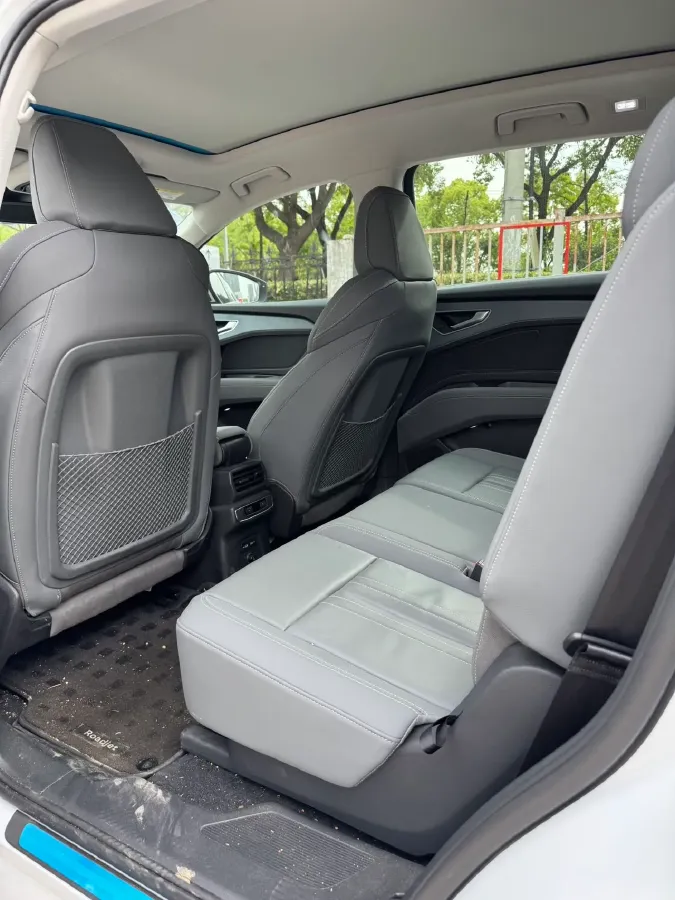 2022 Audi Q5 e-tron BEV 83.4KWH,autocango,china used car exporter,china ev exporter,chinese used car exporter,chinese used ev exporter