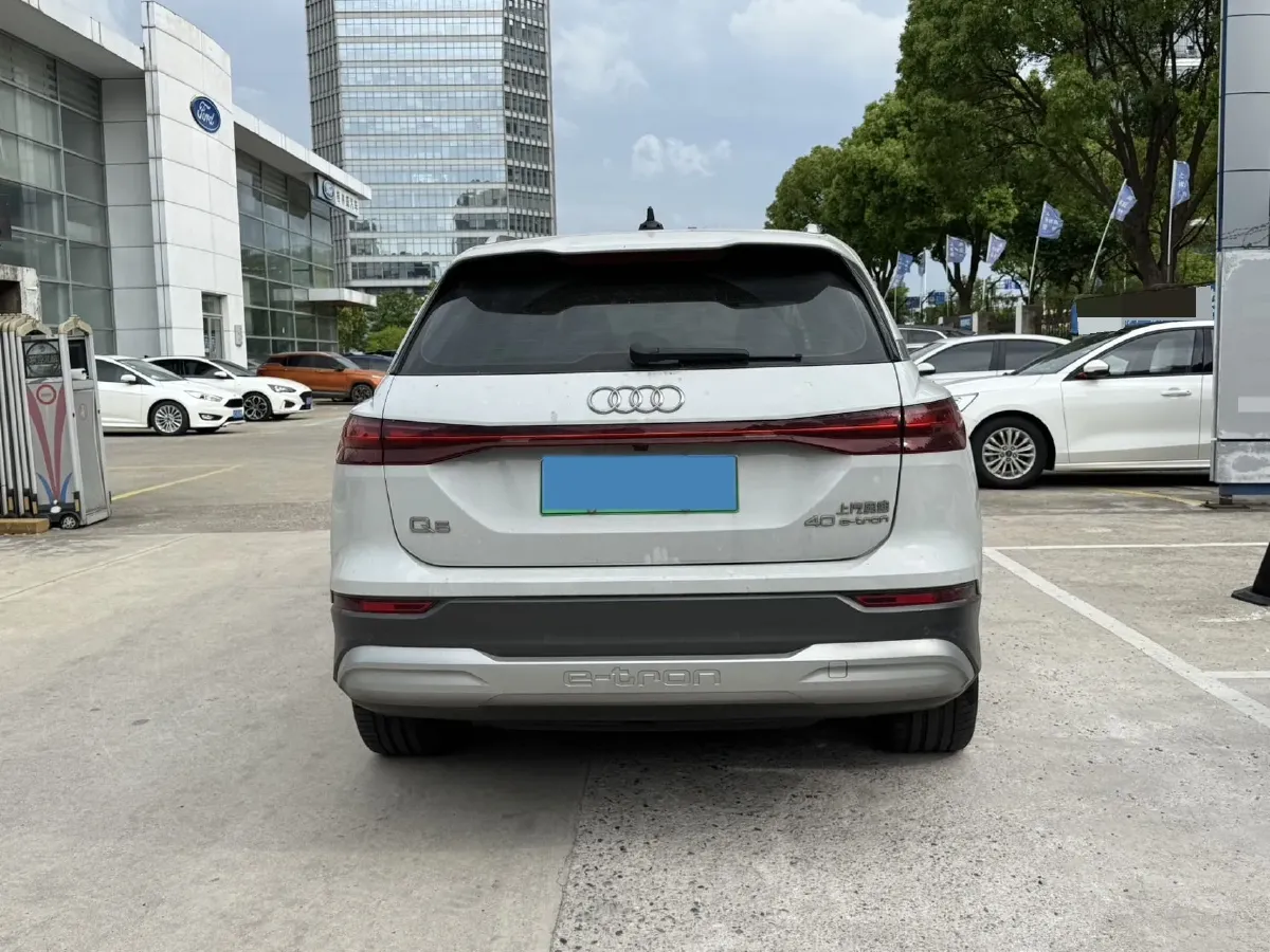 2022 Audi Q5 e-tron BEV 83.4KWH,autocango,china used car exporter,china ev exporter,chinese used car exporter,chinese used ev exporter