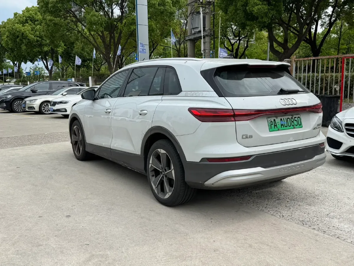 2022 Audi Q5 e-tron BEV 83.4KWH,autocango,china used car exporter,china ev exporter,chinese used car exporter,chinese used ev exporter
