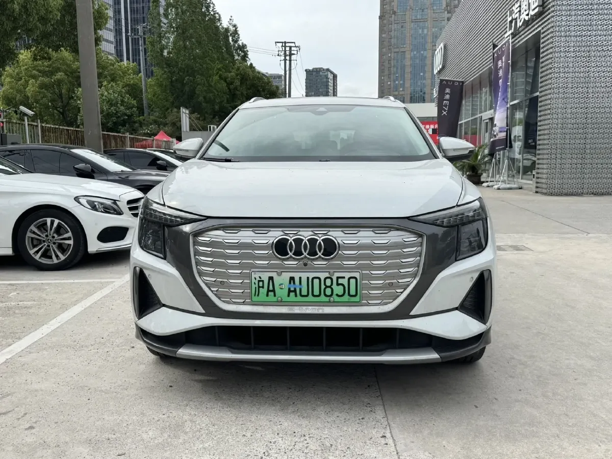 2022 Audi Q5 e-tron BEV 83.4KWH,autocango,china used car exporter,china ev exporter,chinese used car exporter,chinese used ev exporter