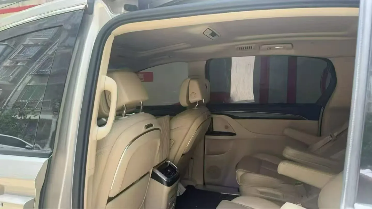 2023 Buick GL8 2.0T 237HP L4 9AT,autocango,china used car exporter,china ev exporter,chinese used car exporter,chinese used ev exporter