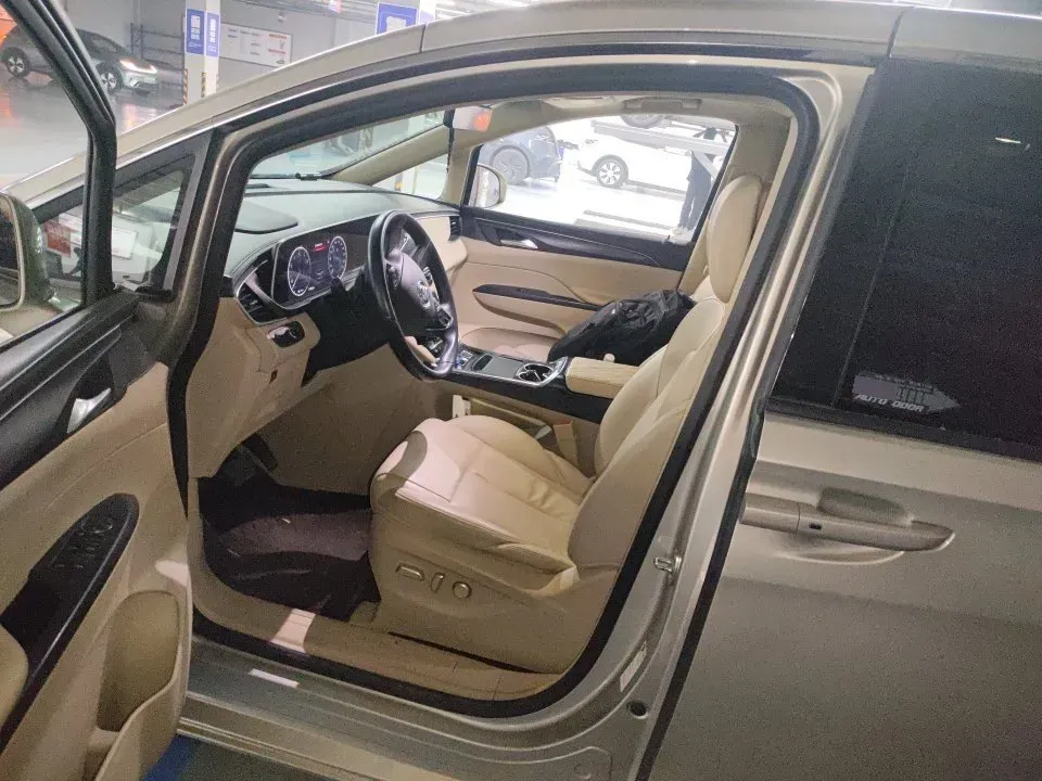 2023 Buick GL8 2.0T 237HP L4 9AT,autocango,china used car exporter,china ev exporter,chinese used car exporter,chinese used ev exporter
