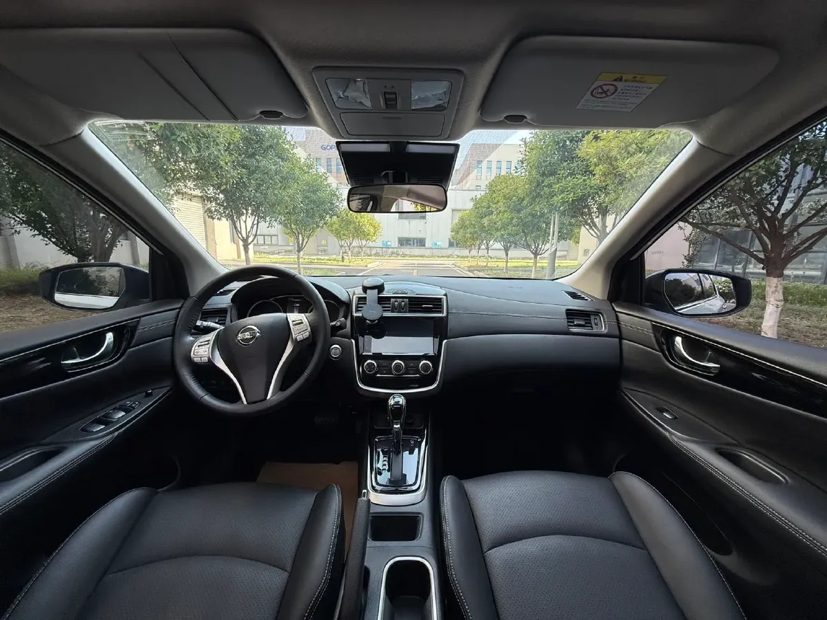 2024 Nissan Tiida 1.6L 122HP L4 CVT,autocango,china used car exporter,china ev exporter,chinese used car exporter,chinese used ev exporter