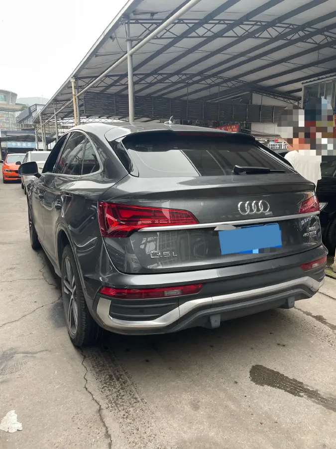 2021 Audi Q5L Sportback 2.0T 190HP L4 7DCT,autocango,china used car exporter,china ev exporter,chinese used car exporter,chinese used ev exporter