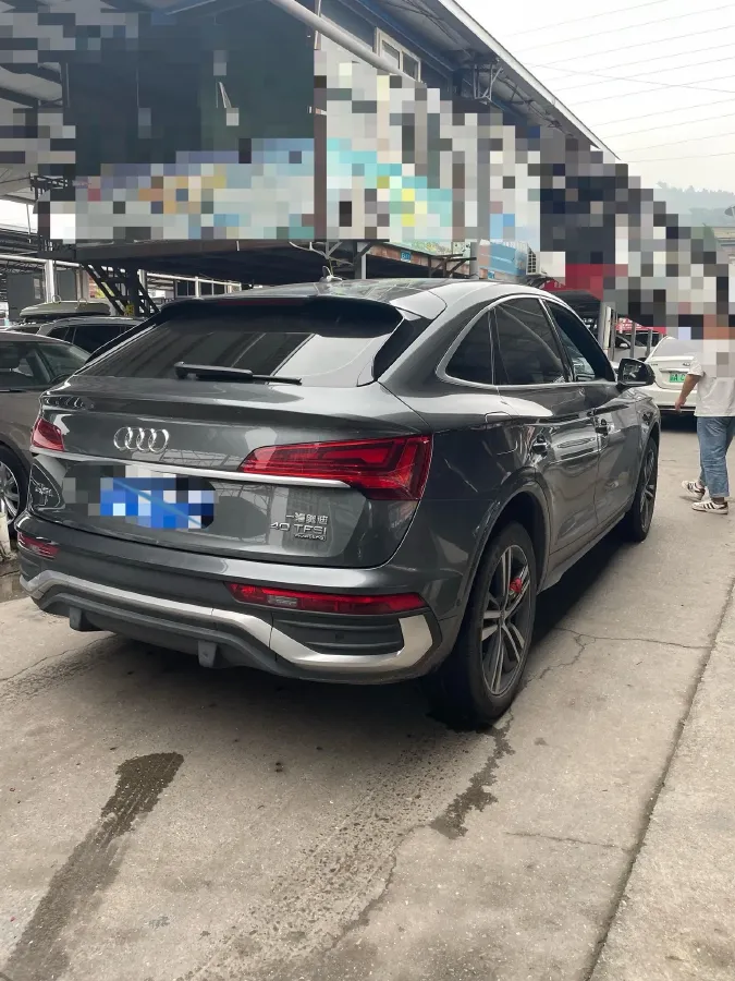 2021 Audi Q5L Sportback 2.0T 190HP L4 7DCT,autocango,china used car exporter,china ev exporter,chinese used car exporter,chinese used ev exporter