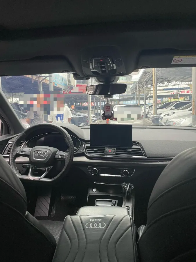 2021 Audi Q5L Sportback 2.0T 190HP L4 7DCT,autocango,china used car exporter,china ev exporter,chinese used car exporter,chinese used ev exporter