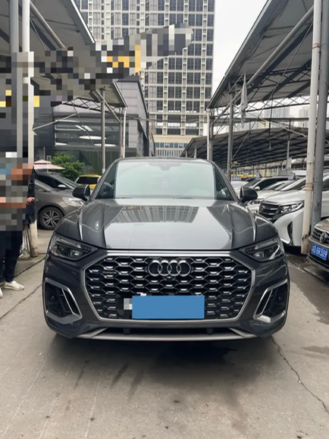 2021 Audi Q5L Sportback 2.0T 190HP L4 7DCT,autocango,china used car exporter,china ev exporter,chinese used car exporter,chinese used ev exporter