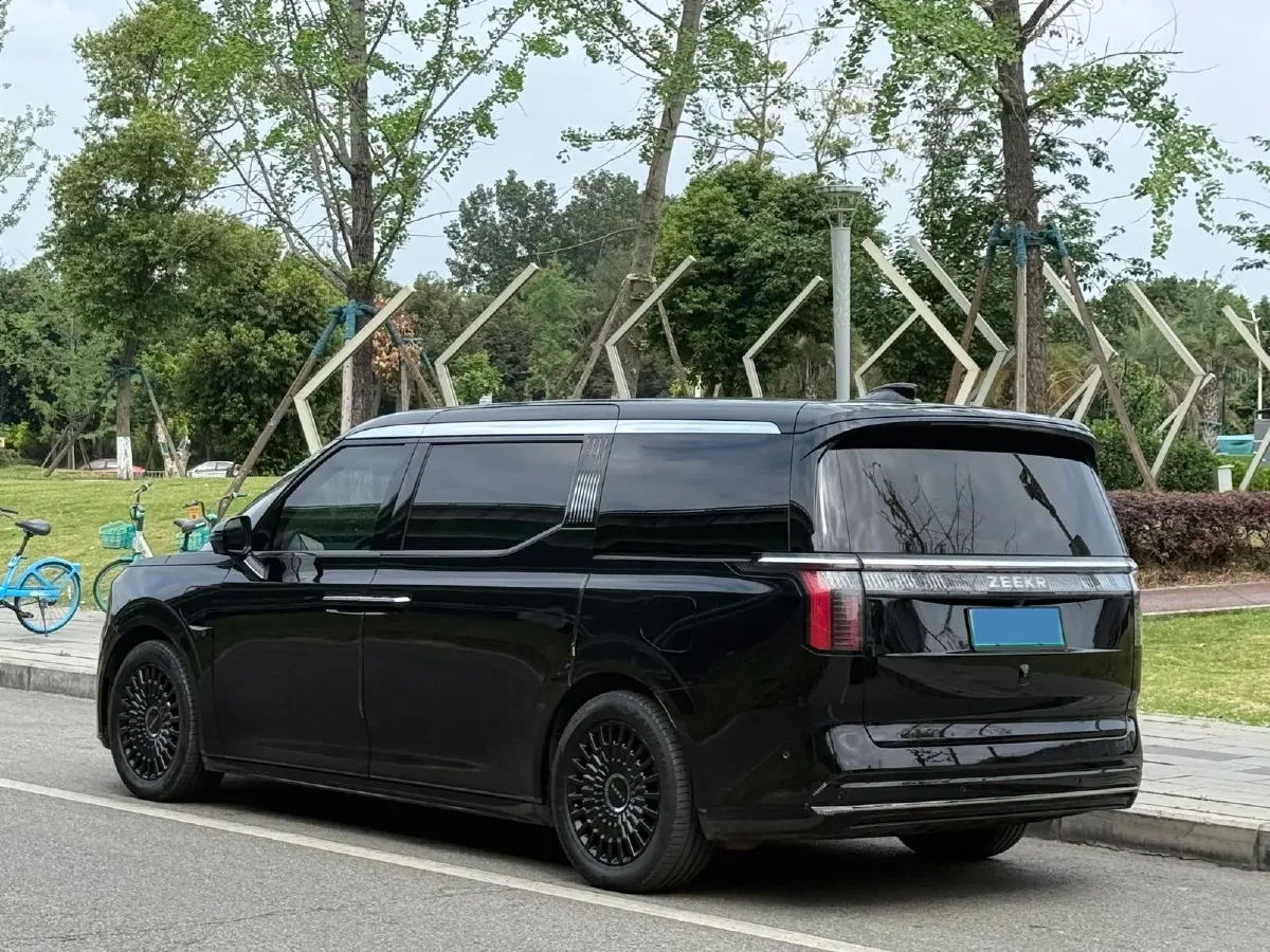 2022 Zeekr 009 BEV 140KWH,autocango,china used car exporter,china ev exporter,chinese used car exporter,chinese used ev exporter