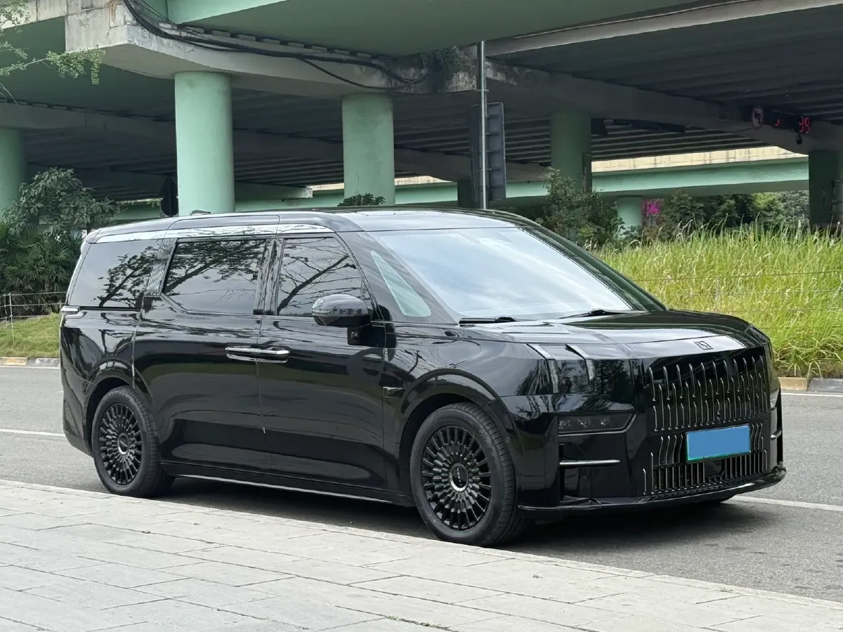 2022 Zeekr 009 BEV 140KWH,autocango,china used car exporter,china ev exporter,chinese used car exporter,chinese used ev exporter