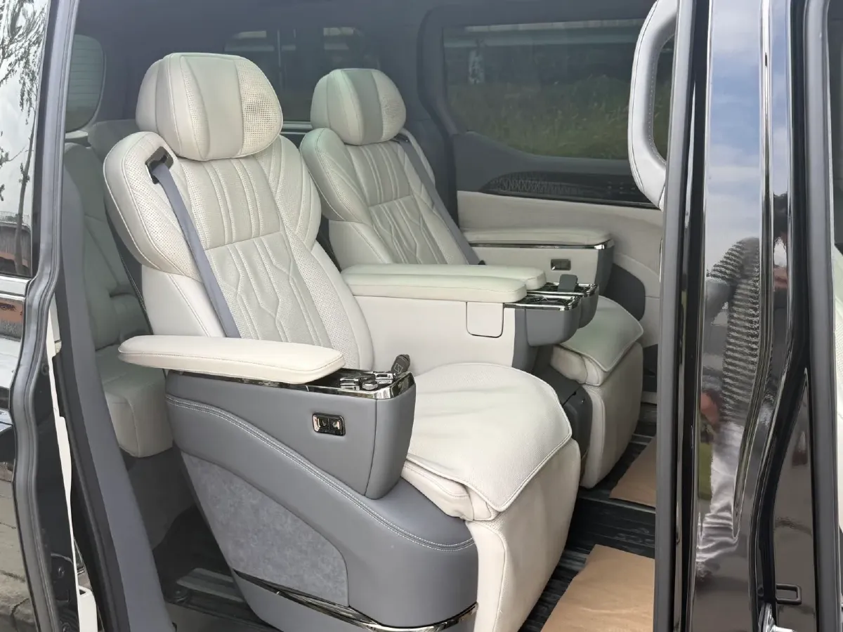 2022 Zeekr 009 BEV 140KWH,autocango,china used car exporter,china ev exporter,chinese used car exporter,chinese used ev exporter