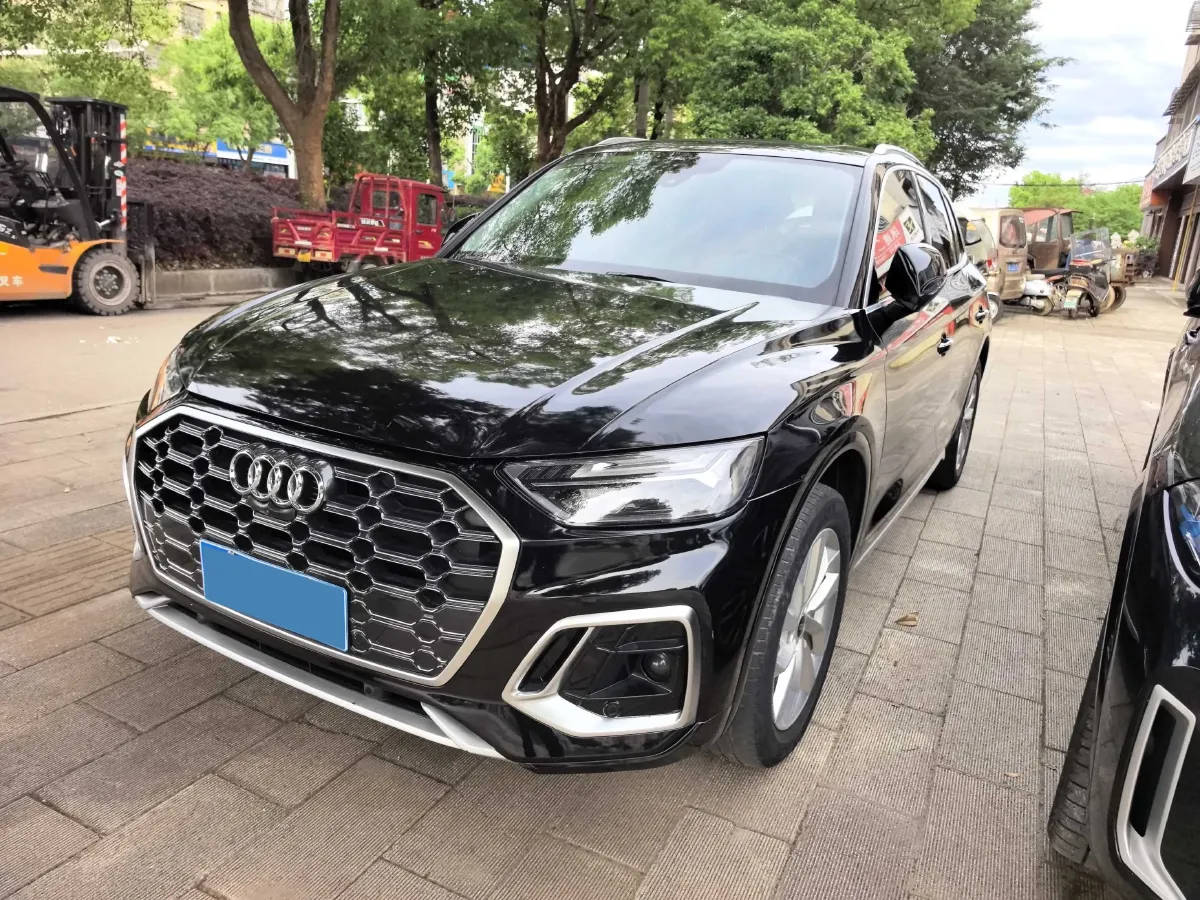 2021 Audi Q5L Sportback 2.0T 190HP L4 7DCT,autocango,china used car exporter,china ev exporter,chinese used car exporter,chinese used ev exporter