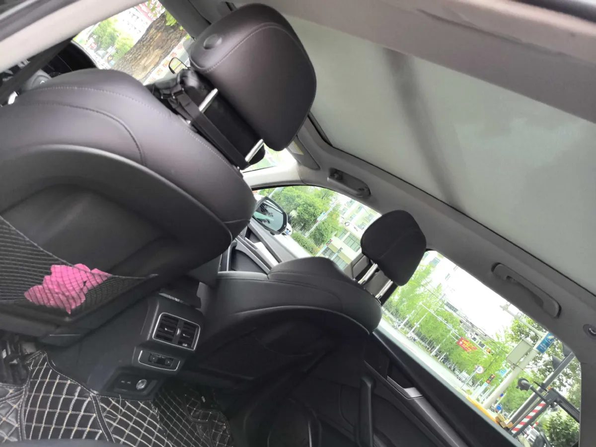 2021 Audi Q5L Sportback 2.0T 190HP L4 7DCT,autocango,china used car exporter,china ev exporter,chinese used car exporter,chinese used ev exporter