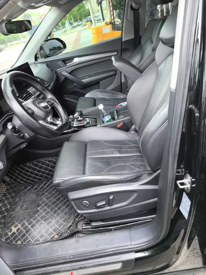 2021 Audi Q5L Sportback 2.0T 190HP L4 7DCT,autocango,china used car exporter,china ev exporter,chinese used car exporter,chinese used ev exporter