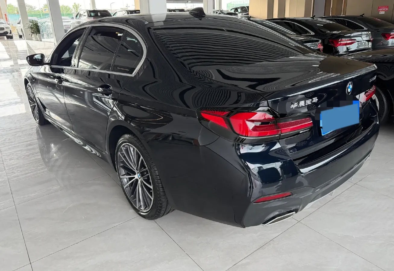 2023 BMW 5 Series 2.0T 245HP L4 8AT,autocango,china used car exporter,china ev exporter,chinese used car exporter,chinese used ev exporter