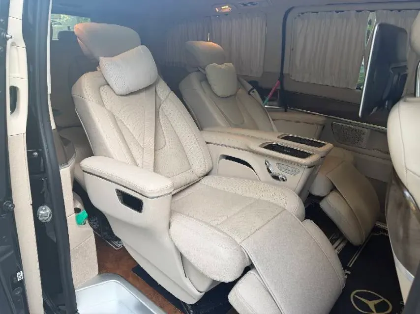 2020 Mercedes-Benz V Class 2.0T 211HP L4 9AT,autocango,china used car exporter,china ev exporter,chinese used car exporter,chinese used ev exporter
