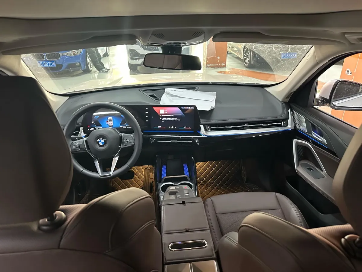 2023 BMW X1 2.0T 204HP L4 7DCT,autocango,china used car exporter,china ev exporter,chinese used car exporter,chinese used ev exporter