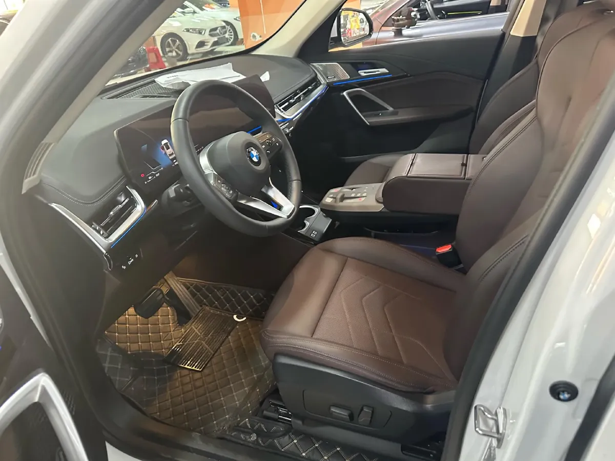 2023 BMW X1 2.0T 204HP L4 7DCT,autocango,china used car exporter,china ev exporter,chinese used car exporter,chinese used ev exporter