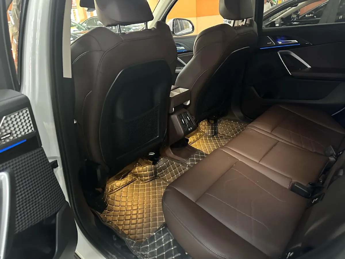 2023 BMW X1 2.0T 204HP L4 7DCT,autocango,china used car exporter,china ev exporter,chinese used car exporter,chinese used ev exporter