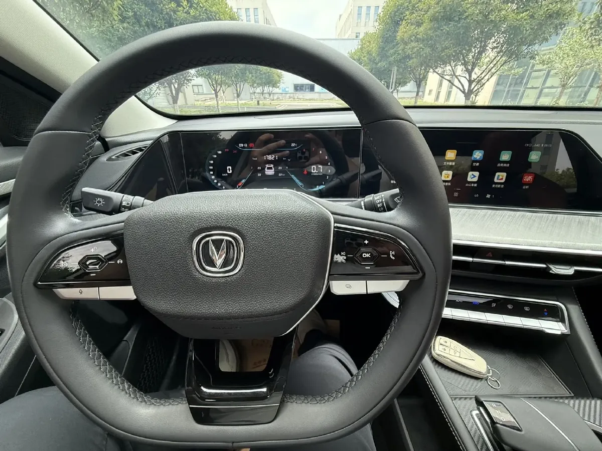 2023 ChangAn Eado 1.4T 160HP L4 7DCT,autocango,china used car exporter,china ev exporter,chinese used car exporter,chinese used ev exporter