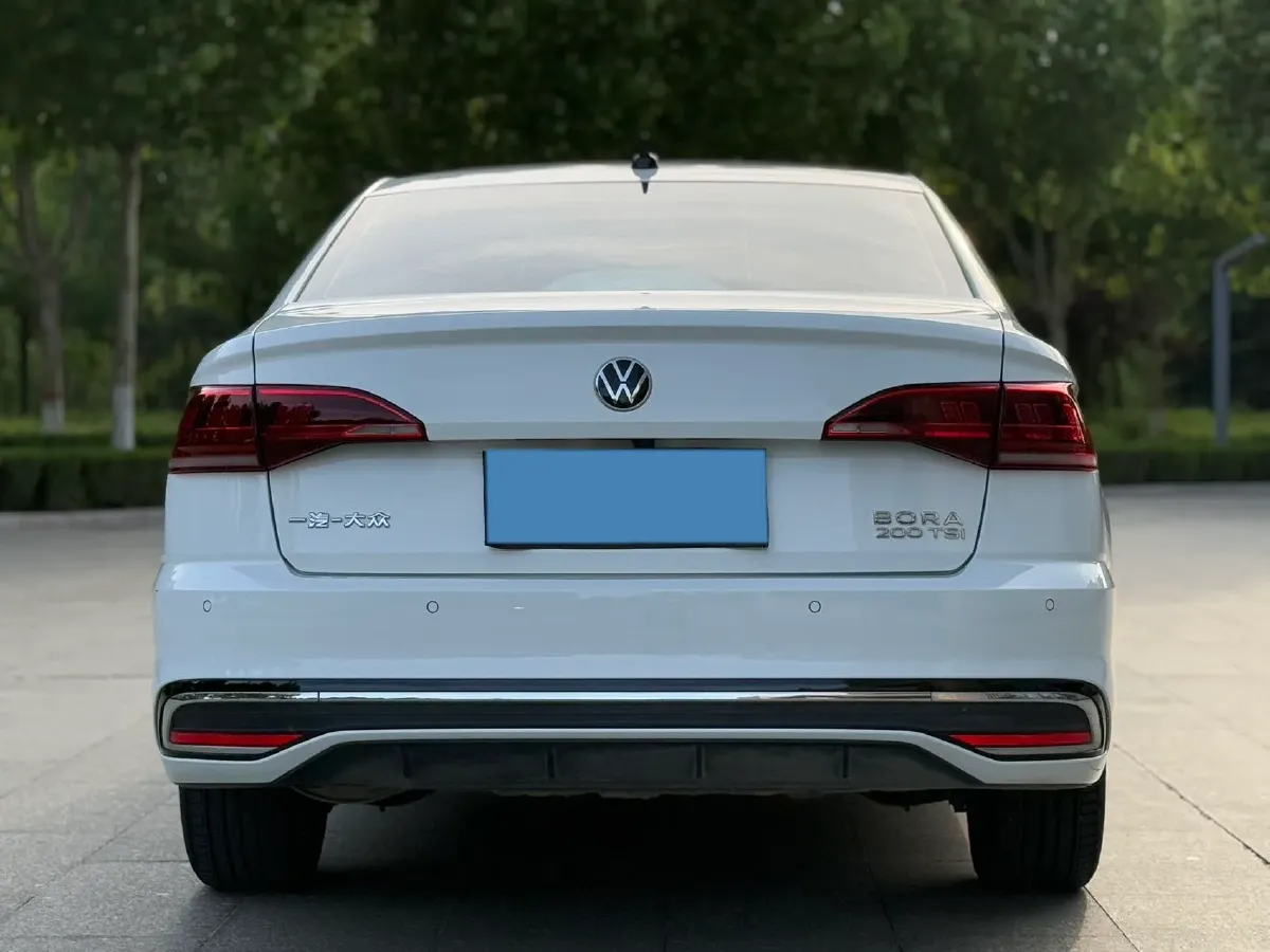 2023 Volkswagen Bora 1.2T 116HP L4 7DCT,autocango,china used car exporter,china ev exporter,chinese used car exporter,chinese used ev exporter