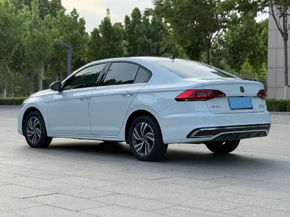 2023 Volkswagen Bora 1.2T 116HP L4 7DCT,autocango,china used car exporter,china ev exporter,chinese used car exporter,chinese used ev exporter