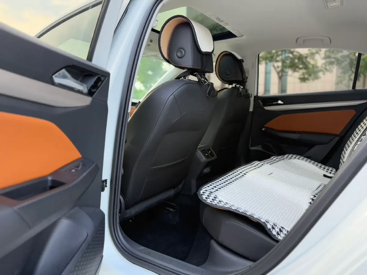 2023 Volkswagen Bora 1.2T 116HP L4 7DCT,autocango,china used car exporter,china ev exporter,chinese used car exporter,chinese used ev exporter
