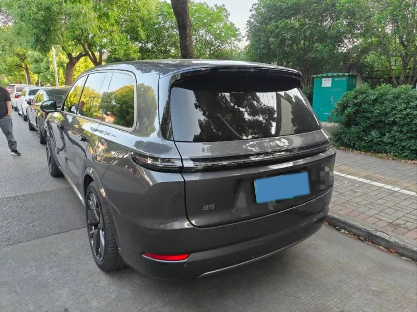 2025 Li L9 Range Extended 154HP REEV,autocango,china used car exporter,china ev exporter,chinese used car exporter,chinese used ev exporter