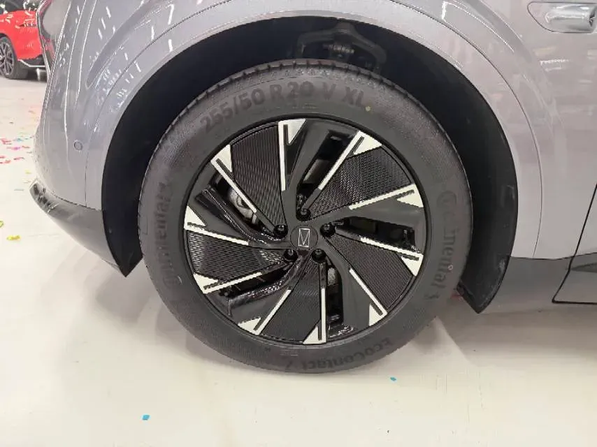 2024 Avatr 07 1.5T 156HP L4 REEV 39.05KWH,autocango,china used car exporter,china ev exporter,chinese used car exporter,chinese used ev exporter