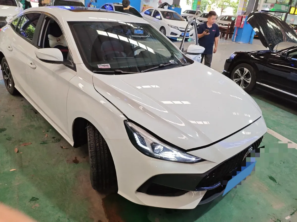 2023 MG 5 1.5L 129HP L4 5MT,autocango,china used car exporter,china ev exporter,chinese used car exporter,chinese used ev exporter